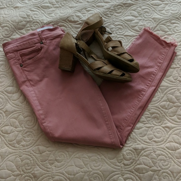 LOFT Pants - 🍡Ann Taylor Loft Skinny Crop Pants🍡